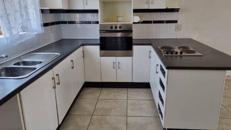 2 Bedroom Property for Sale in Ladybrand Free State